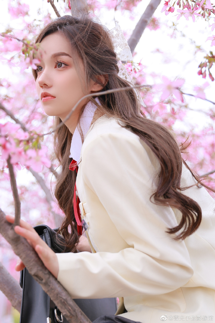 赛博朋克：边缘行者 封面